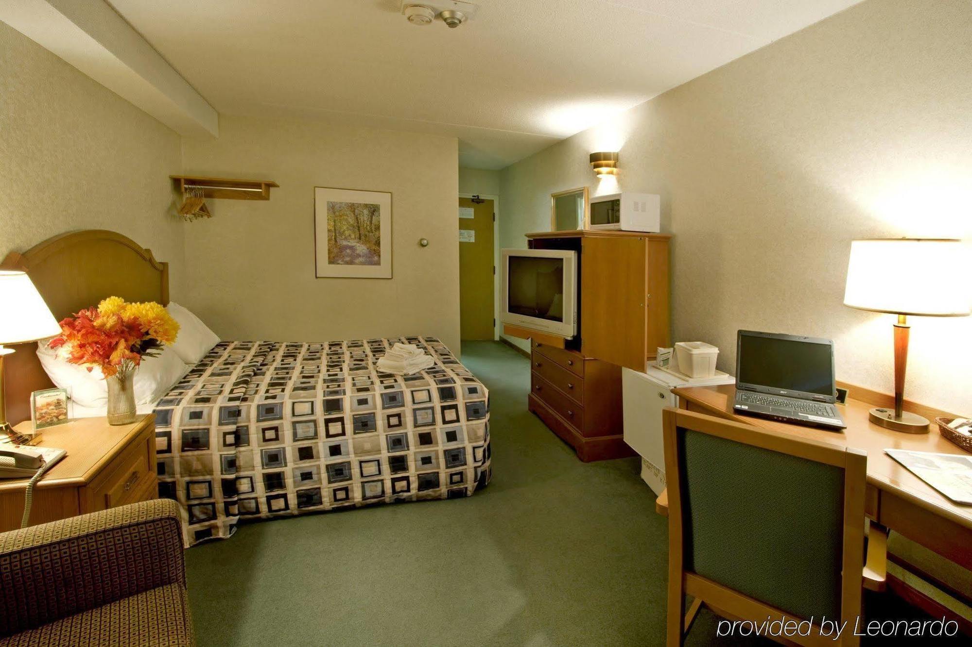 Hotel Days By Wyndham Nb 3*